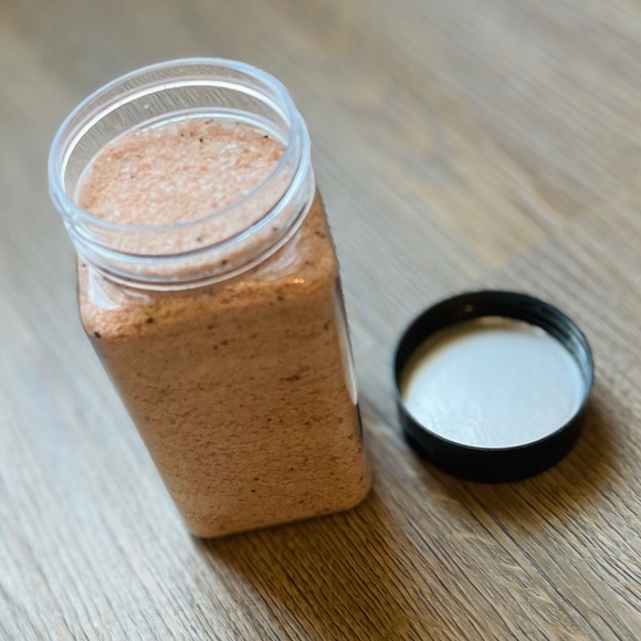 Mainline Caffeine Bubbling Bath Salts - Picture 2 of 4